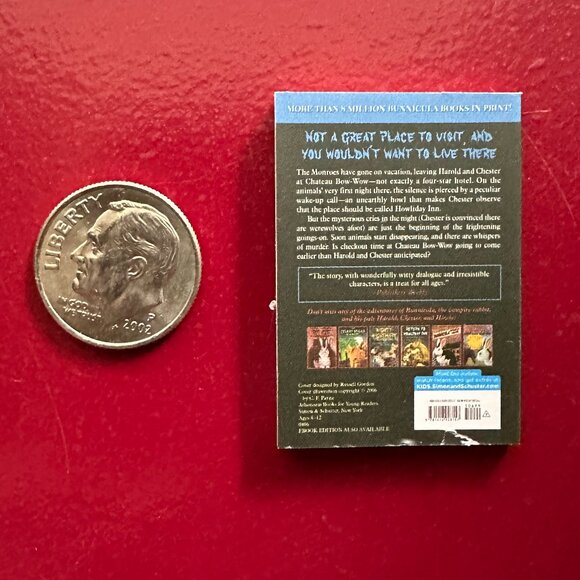 Mini Brands Books: Howliday Inn - Picture 2 of 3